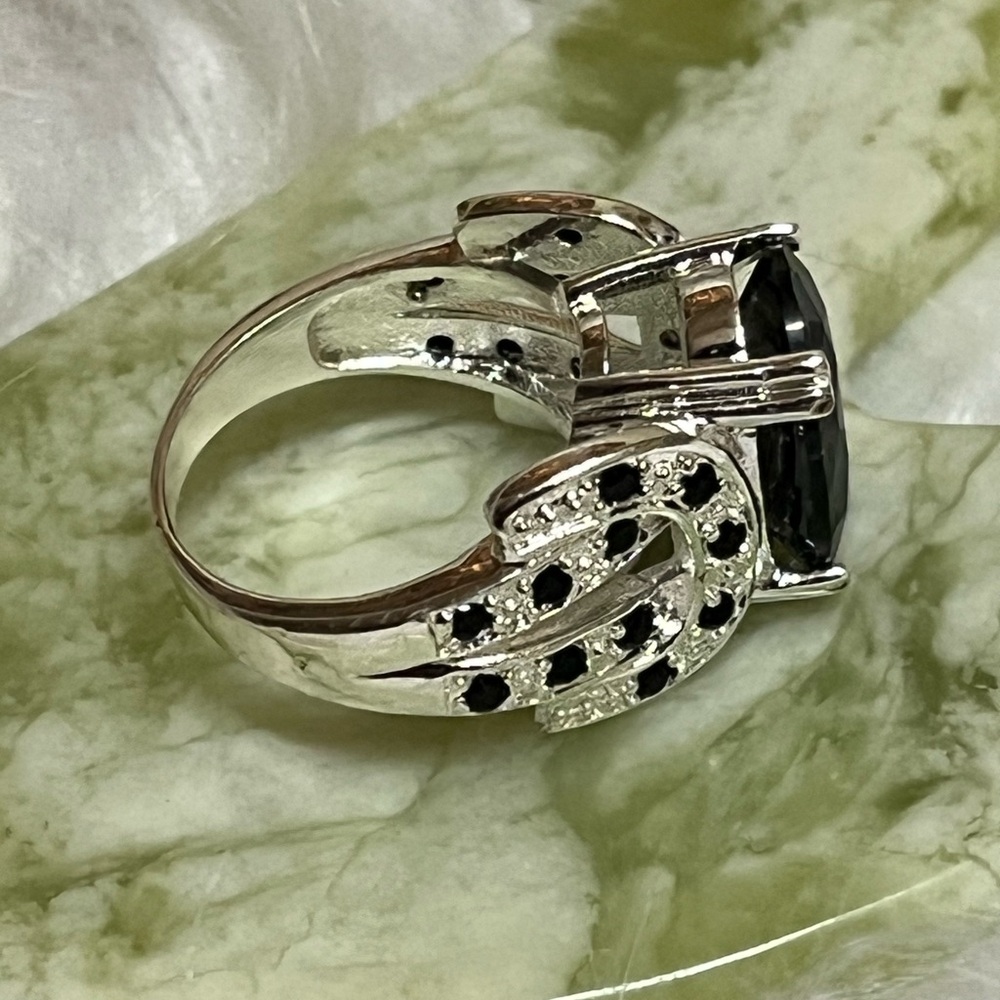 Source Unknown Black Gemstone Silver Ring - image 5